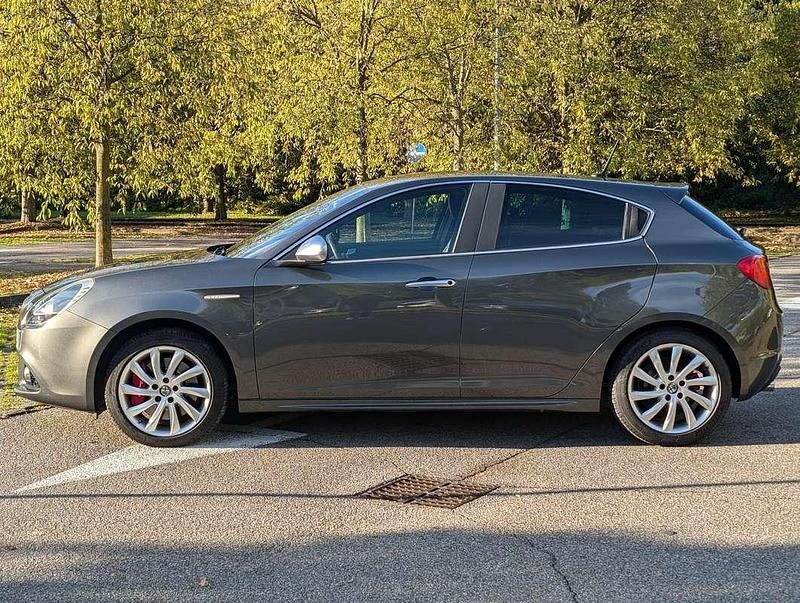 Usata Alfa Romeo Giulietta Distinctive 174 CV (127 kW) 2015 Utilitaria