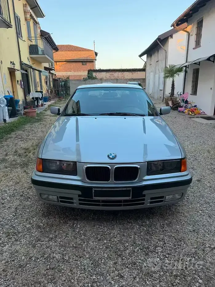 Usata BMW 318 140 CV (102 kW) 1996 Berlina