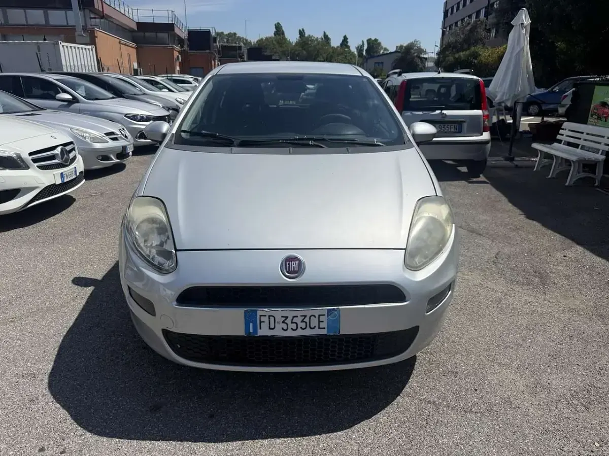 Usata Fiat Grande Punto 77 CV (56 kW) 2016 Argento Utilitaria