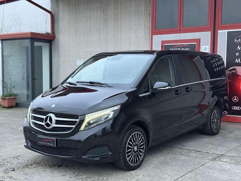 Usata Mercedes V220 163 CV (119 kW) 2014 Nero Monovolume