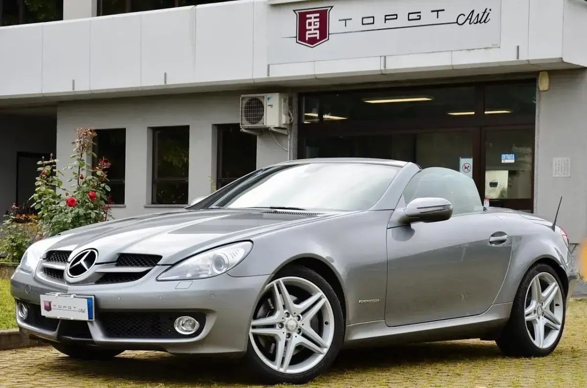 Usata Mercedes SLK200 184 CV (135 kW) 2009 Grigio Cabrio