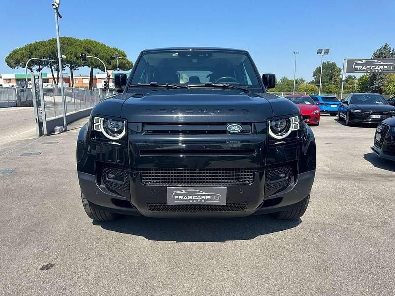 Usata Land Rover Defender HSE Dynamic 249 CV (183 kW) 2023 Nero metallizzato SUV