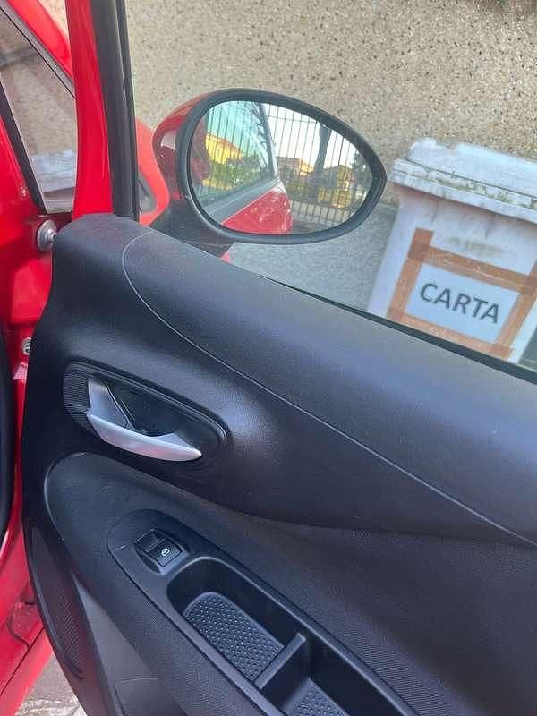 Usata Fiat Grande Punto Sport 105 CV (77 kW) 2012 Rosso Utilitaria