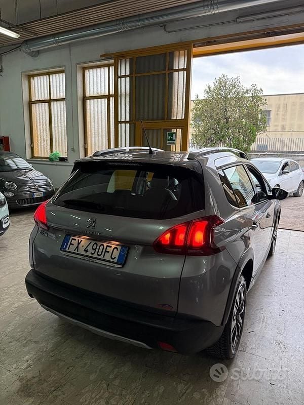 Usata Peugeot 2008 Allure 82 CV (60 kW) 2019 Grigio SUV