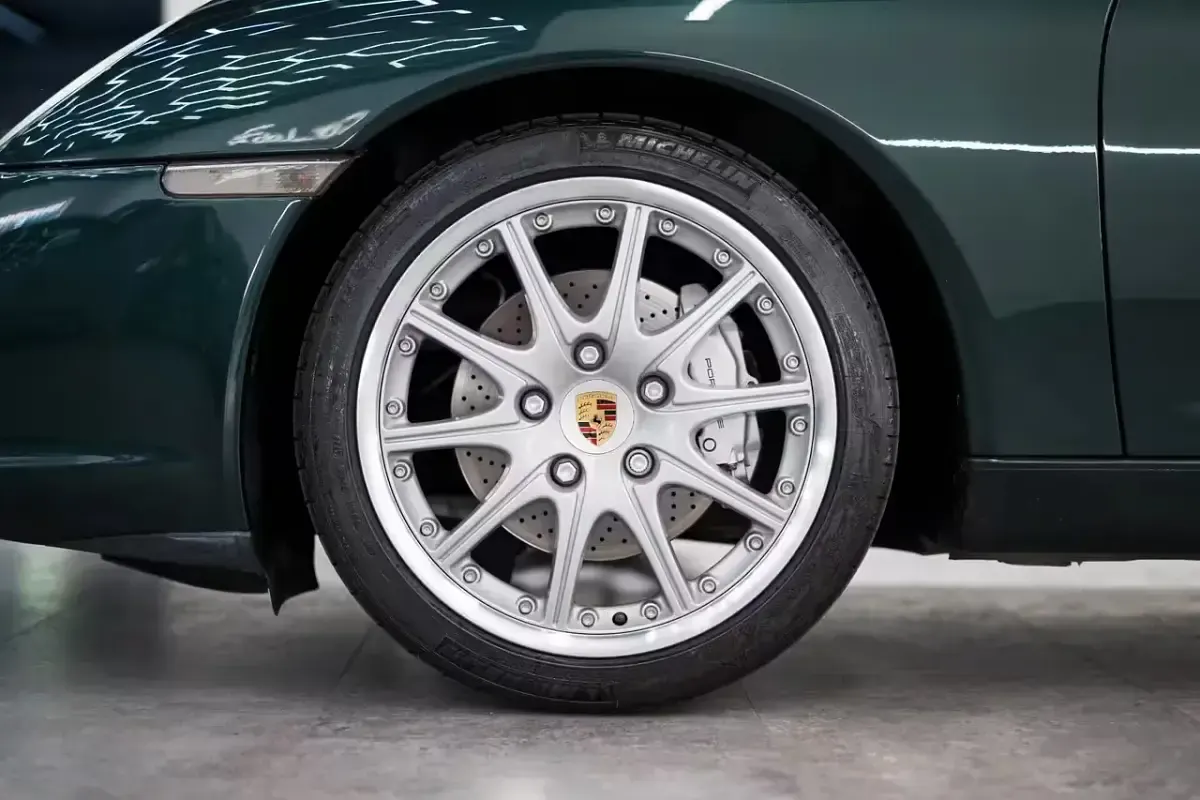 Usata Porsche 911 Carrera 319 CV (234 kW) 2002 Verde Coupé