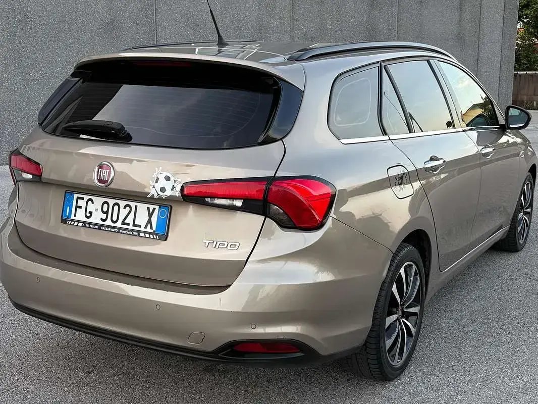Usata Fiat Tipo 120 CV (88 kW) 2017 Station wagon