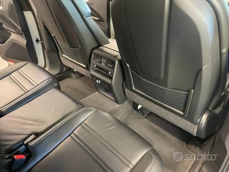 Usata Porsche Cayenne 475 CV (349 kW) 2024 Beige SUV