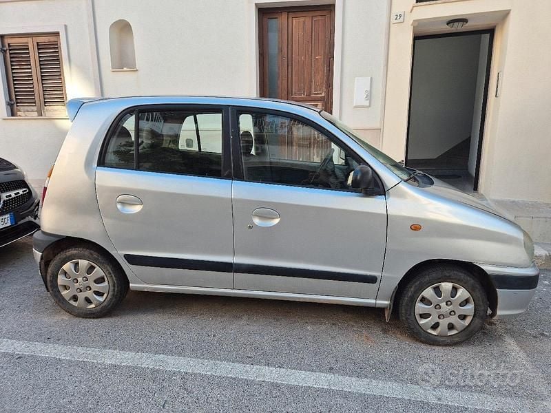 Usata Hyundai Atos Prime 58 CV (42 kW) 2001 Grigio Utilitaria