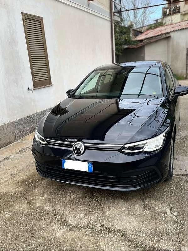 Usata VW Golf VII Life 150 CV (110 kW) 2020 Nero Berlina