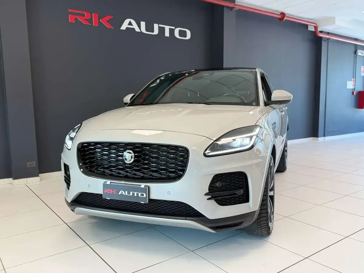 Usata Jaguar E-Pace R-Dynamic 163 CV (119 kW) 2022 Grigio SUV