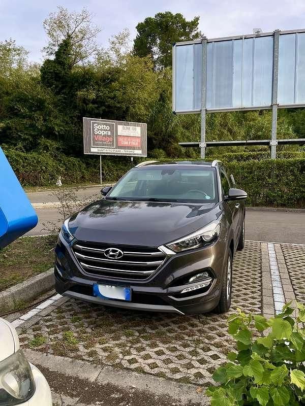 Usata 2017 Hyundai Tucson Xpossible SUV | 15.800 € (Buon prezzo) - Immagine 1/4