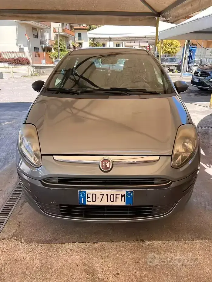Usata Fiat Punto Evo 90 CV (66 kW) 2010 Grigio Utilitaria