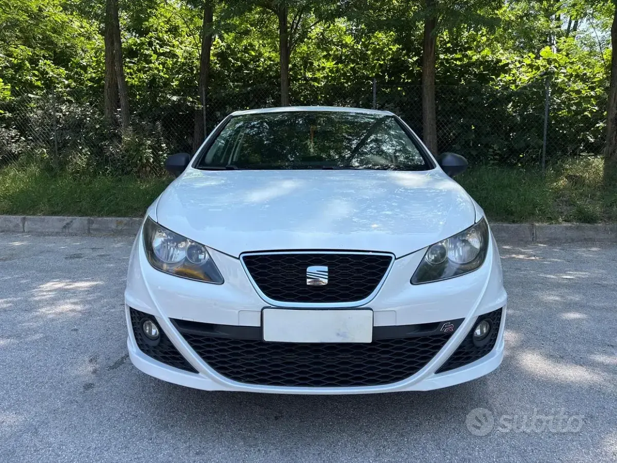 Usata Seat Ibiza FR 143 CV (105 kW) 2012 Bianco Coupé
