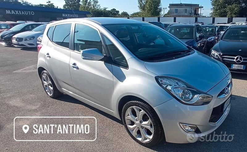 Usata Hyundai ix20 Style 90 CV (66 kW) 2010 Grigio Utilitaria