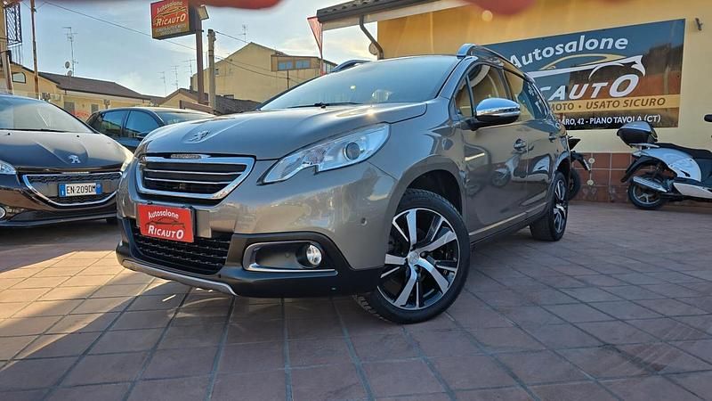 Usata Peugeot 2008 Allure 119 CV (87 kW) 2016 Grigio SUV