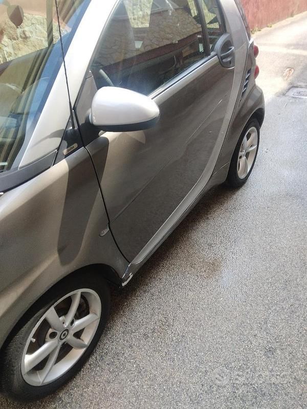 Usata Smart ForTwo Coupé 45 CV (33 kW) 2011 Grigio Coupé