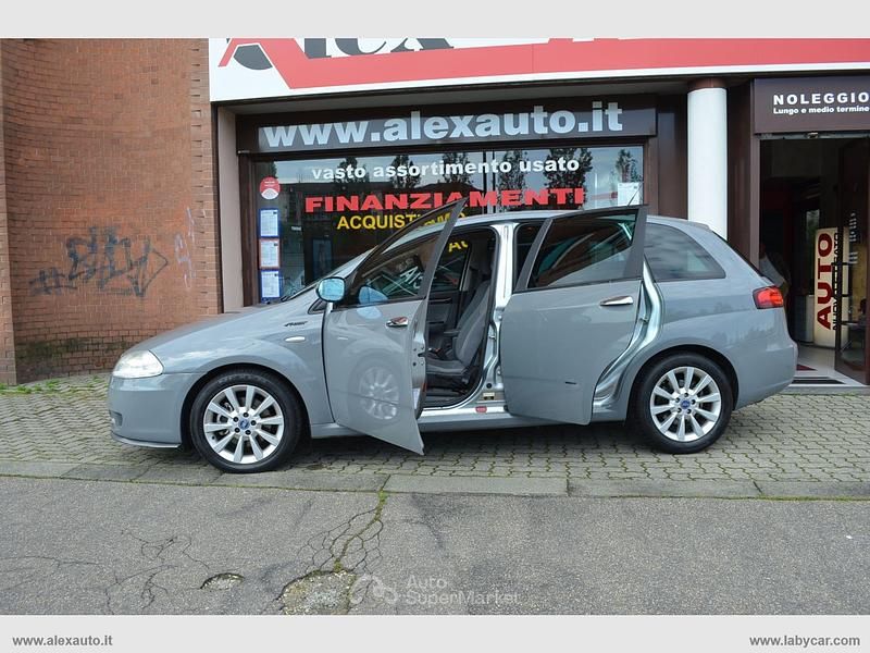Usata Fiat Croma Dynamic 150 CV (110 kW) 2005 Grigio finanza Berlina