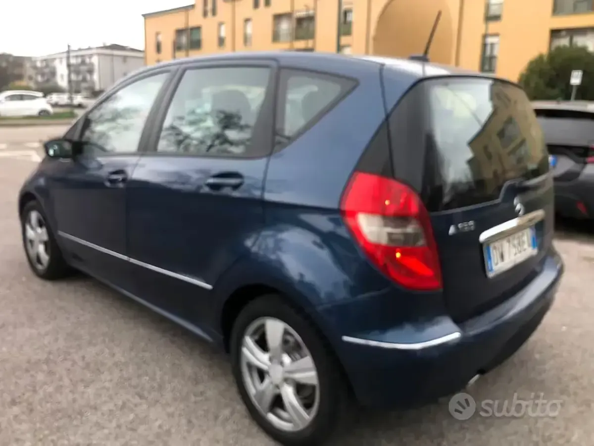 Usata Mercedes A150 Avantgarde 95 CV (69 kW) 2009 Blu Berlina