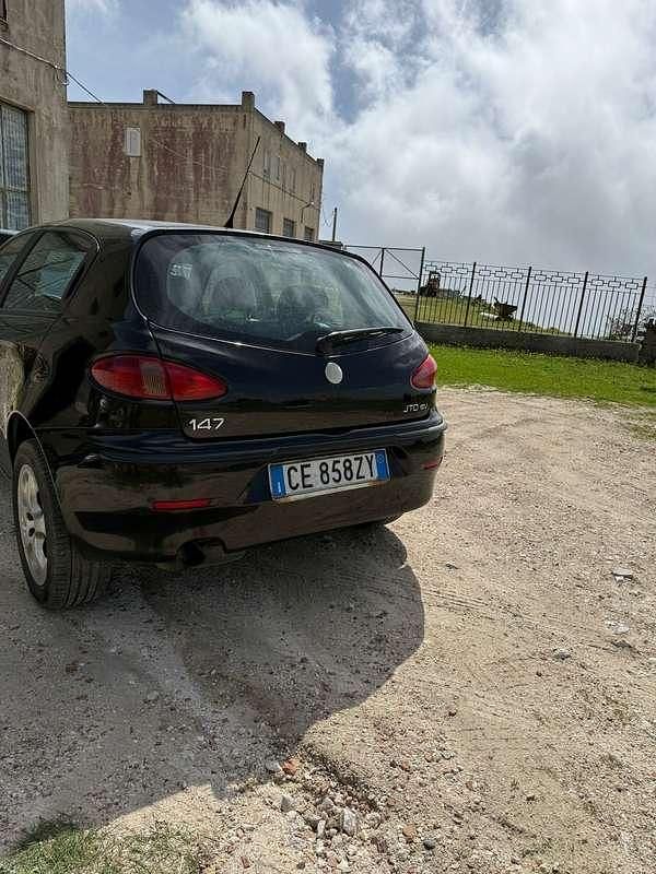 Usata Alfa Romeo 147 Progression 140 CV (102 kW) 2003 Utilitaria