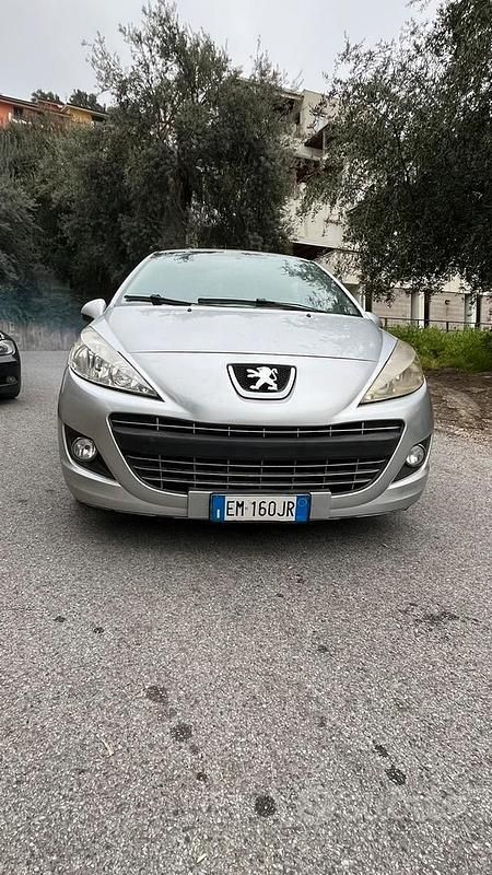 Usata Peugeot 207 75 CV (55 kW) 2012 Grigio Berlina