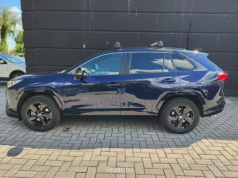 Second-hand Toyota RAV4 Hybrid Style 218 CP (160 kW) 2021 Albastru SUV