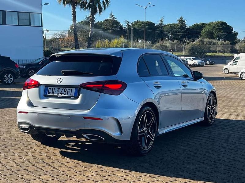 Usata Mercedes A180 Advanced 116 CV (85 kW) 2024 Argento met. Berlina