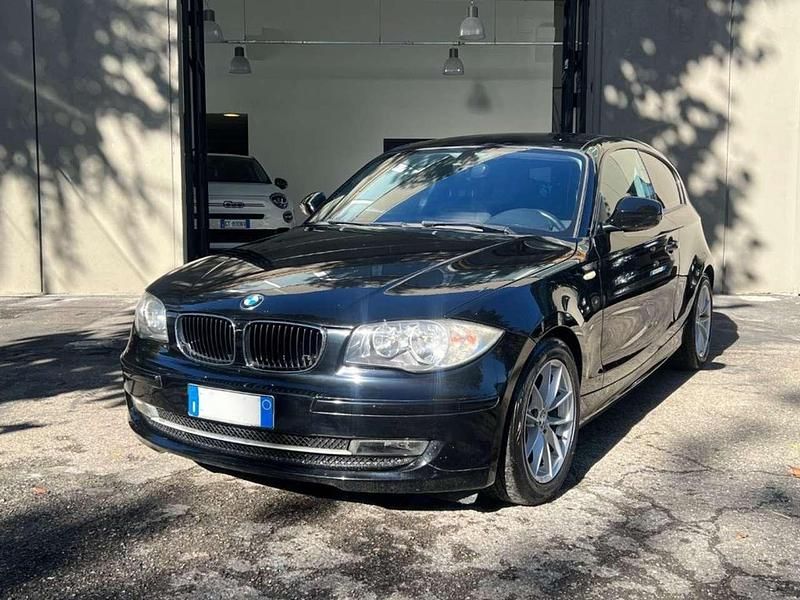 Usata BMW 116 116 CV (85 kW) 2010 Nero Utilitaria