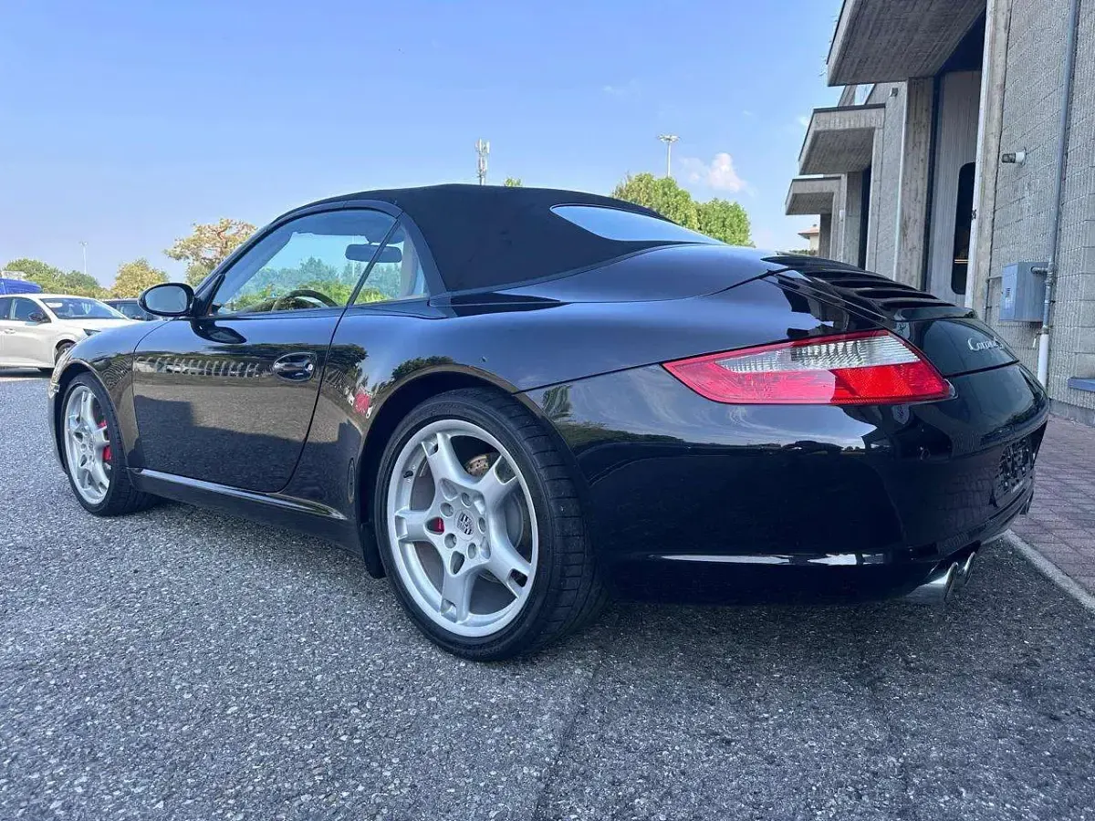 Usata Porsche 911 Carrera S Cabriolet 355 CV (261 kW) 2006 Nero Cabrio