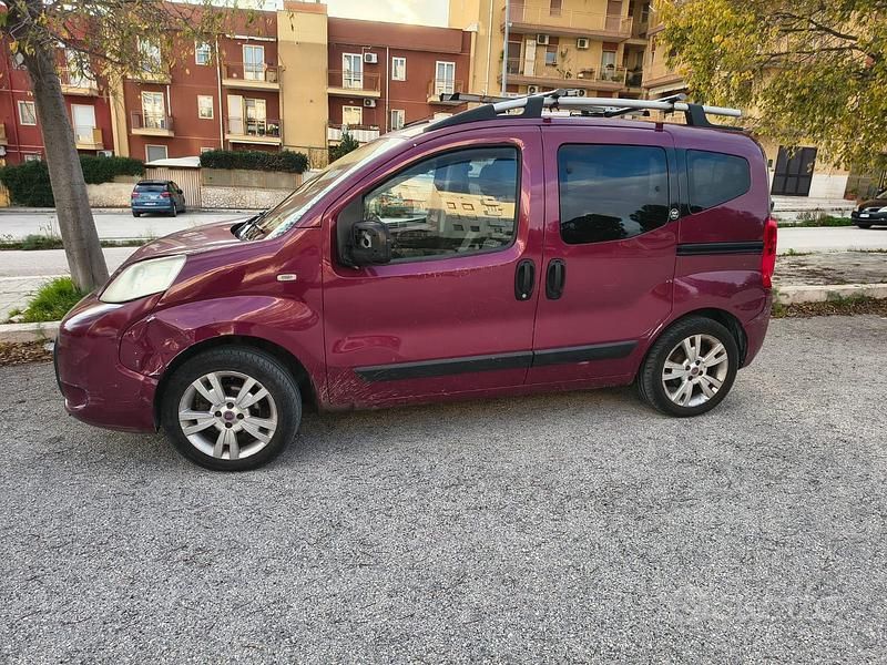 Usata Fiat Qubo Trekking 70 CV (51 kW) 2011 Marrone Monovolume