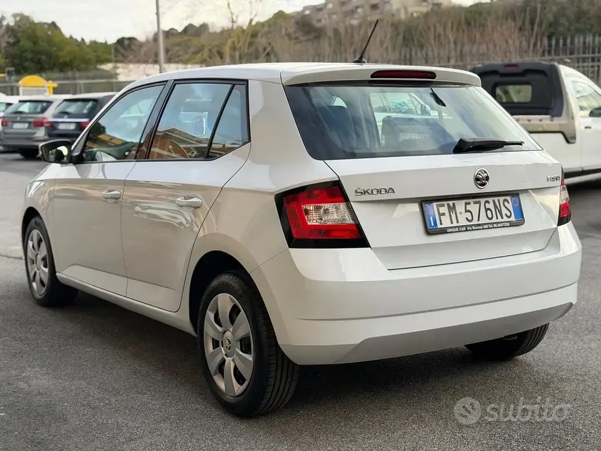 Usata Skoda Fabia Ambition 75 CV (55 kW) 2017 Bianco Berlina
