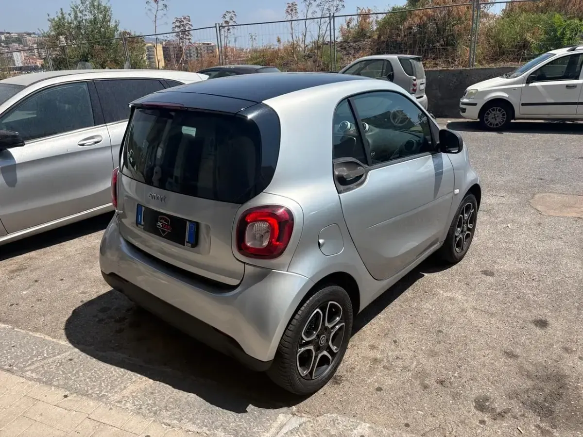 Usata Smart ForTwo Coupé Prime 71 CV (52 kW) 2018 Argento Coupé