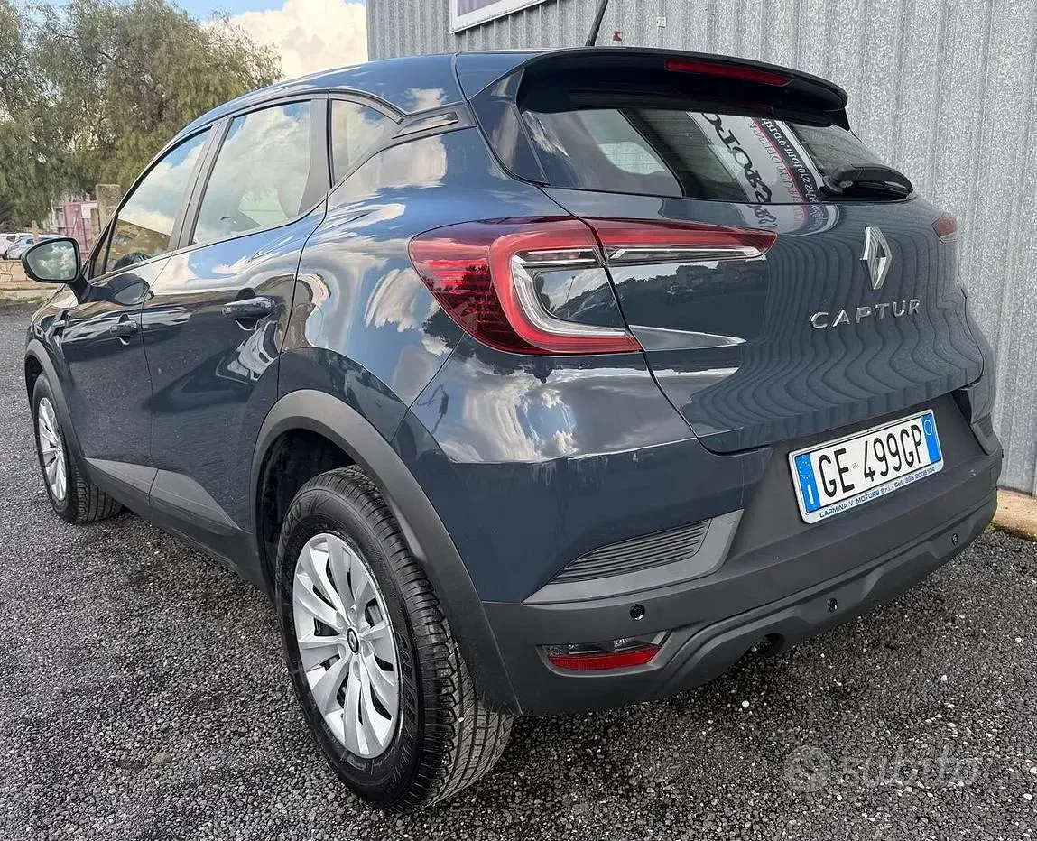 Usata Renault Captur 95 CV (69 kW) 2021 Blu SUV