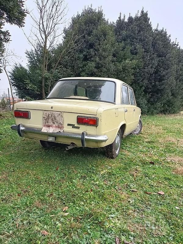 Usata Fiat 124 1960 Giallo Berlina