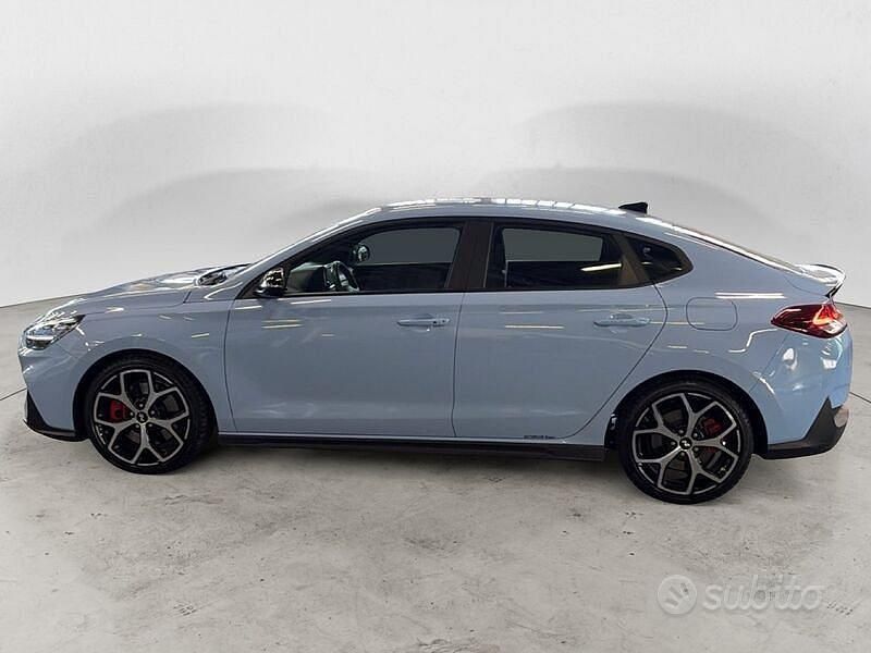 Usata Hyundai i30 N Performance 280 CV (205 kW) 2022 Blu Berlina