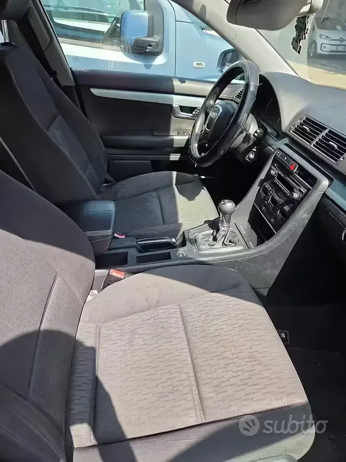 Usata Audi A4 140 CV (102 kW) 2005 Grigio Berlina