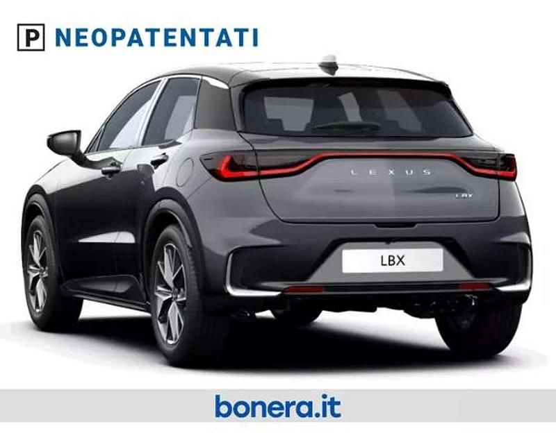 Nuova Lexus LBX 136 CV (100 kW) 2026 Sonic chrome/black SUV