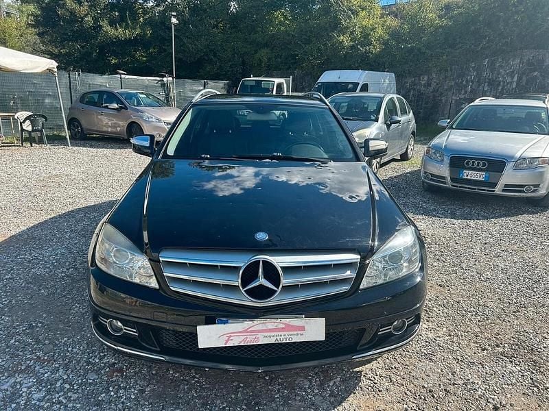 Usata Mercedes C220 170 CV (125 kW) 2009 Nero Station wagon