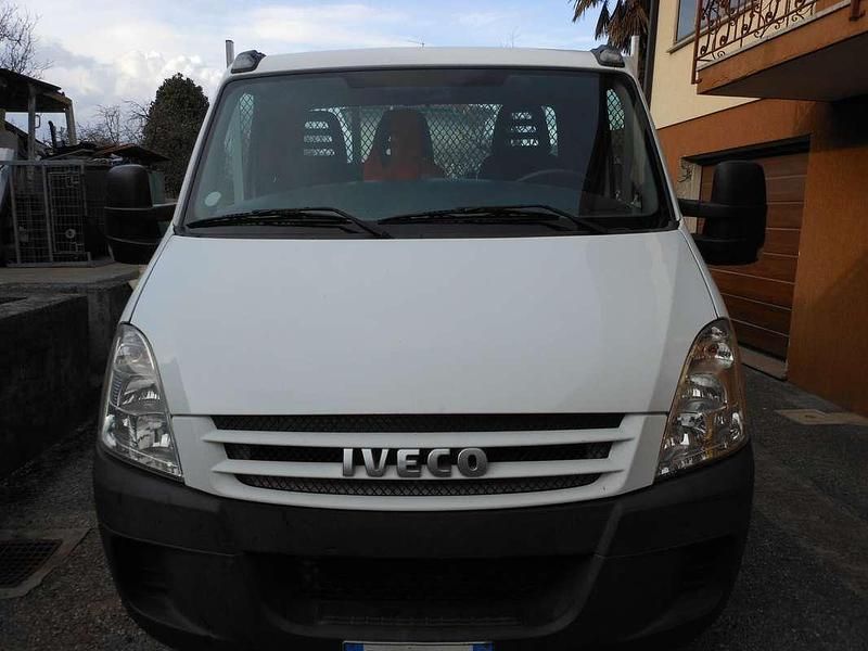Usata Iveco Daily 179 CV (131 kW) 2010 Furgone