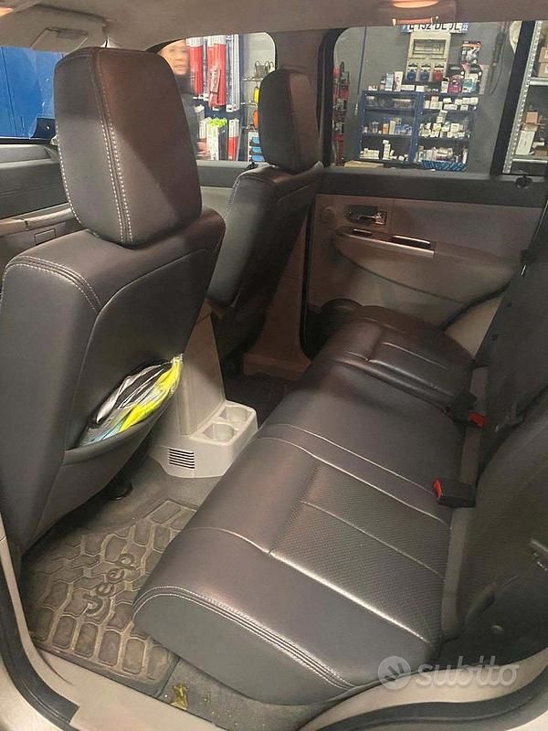 Usado Jeep Cherokee 177 CV (130 kW) 2008 Gris SUV