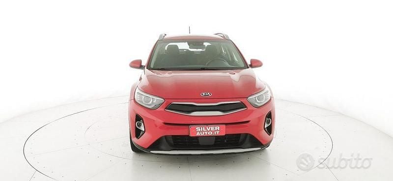 Usata Kia Stonic Style 120 CV (88 kW) 2018 Rosso SUV