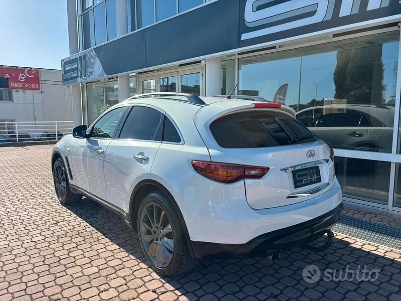 Usata Infiniti Fx37 320 CV (235 kW) 2010 Bianco SUV