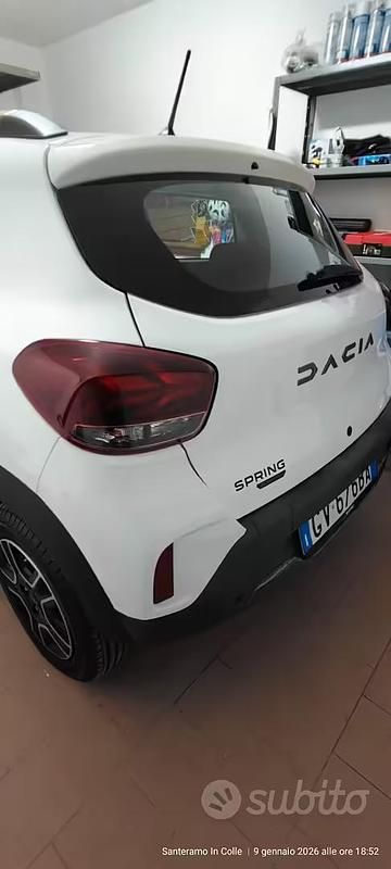 Usata Dacia Spring 30 kW (41 CV) 2024 Bianco Utilitaria
