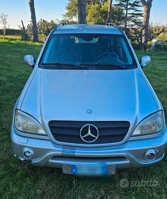 Usata Mercedes ML270 2001 Grigio SUV