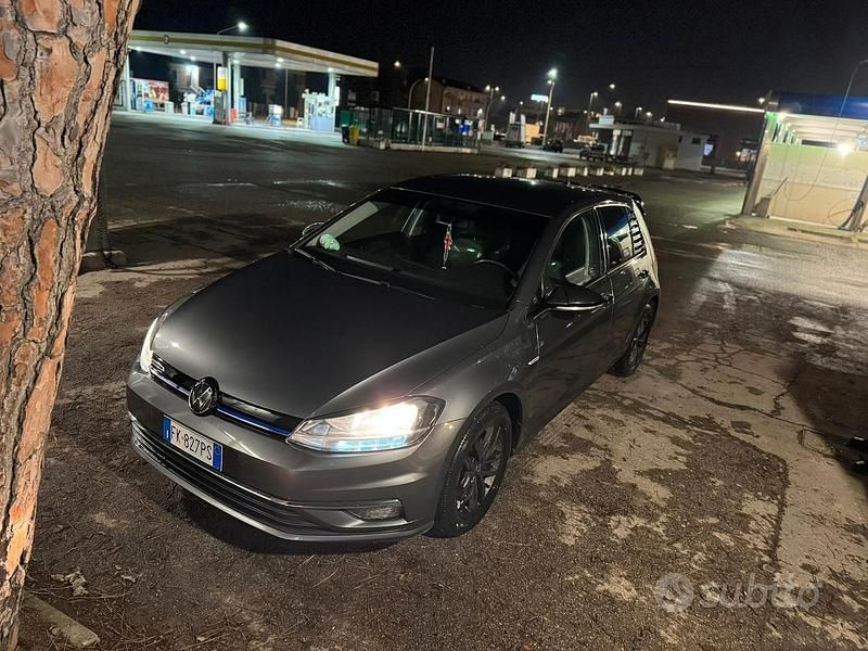 Usata VW Golf VII 110 CV (80 kW) 2017 Grigio Berlina