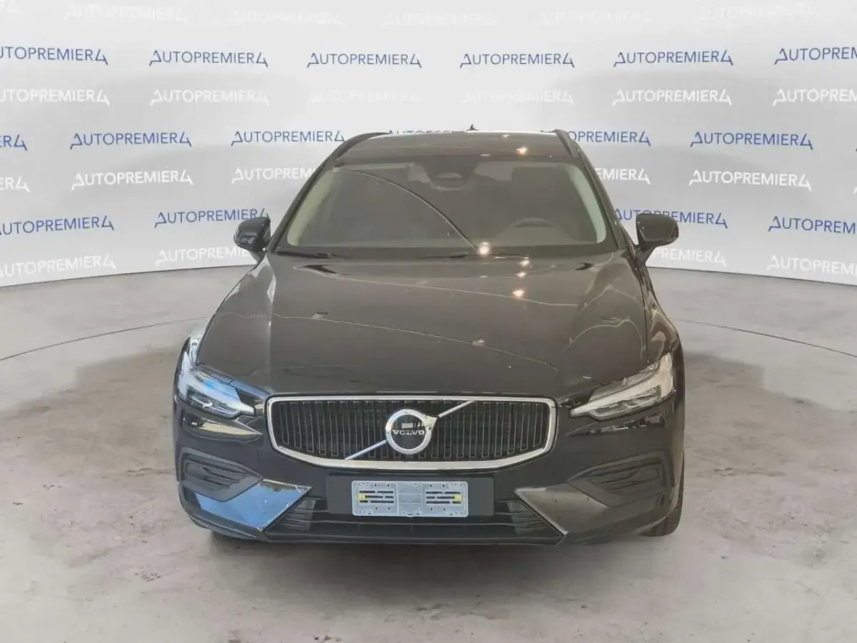 Nuova Volvo V60 Core 197 CV (144 kW) 2026 Nero Station wagon