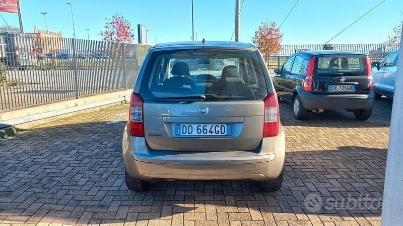Usata Fiat Idea Dynamic 95 CV (69 kW) 2006 Oro Monovolume