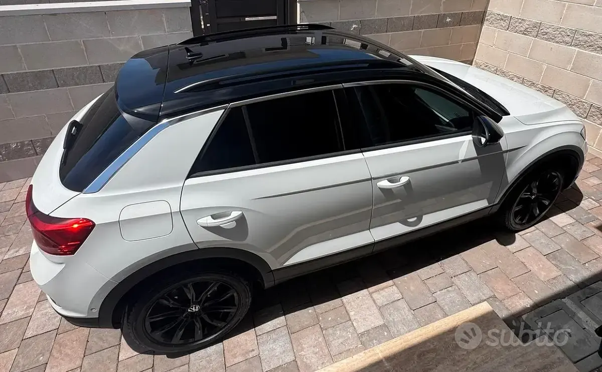 Usata VW T-Roc Sportline 116 CV (85 kW) 2024 Bianco SUV