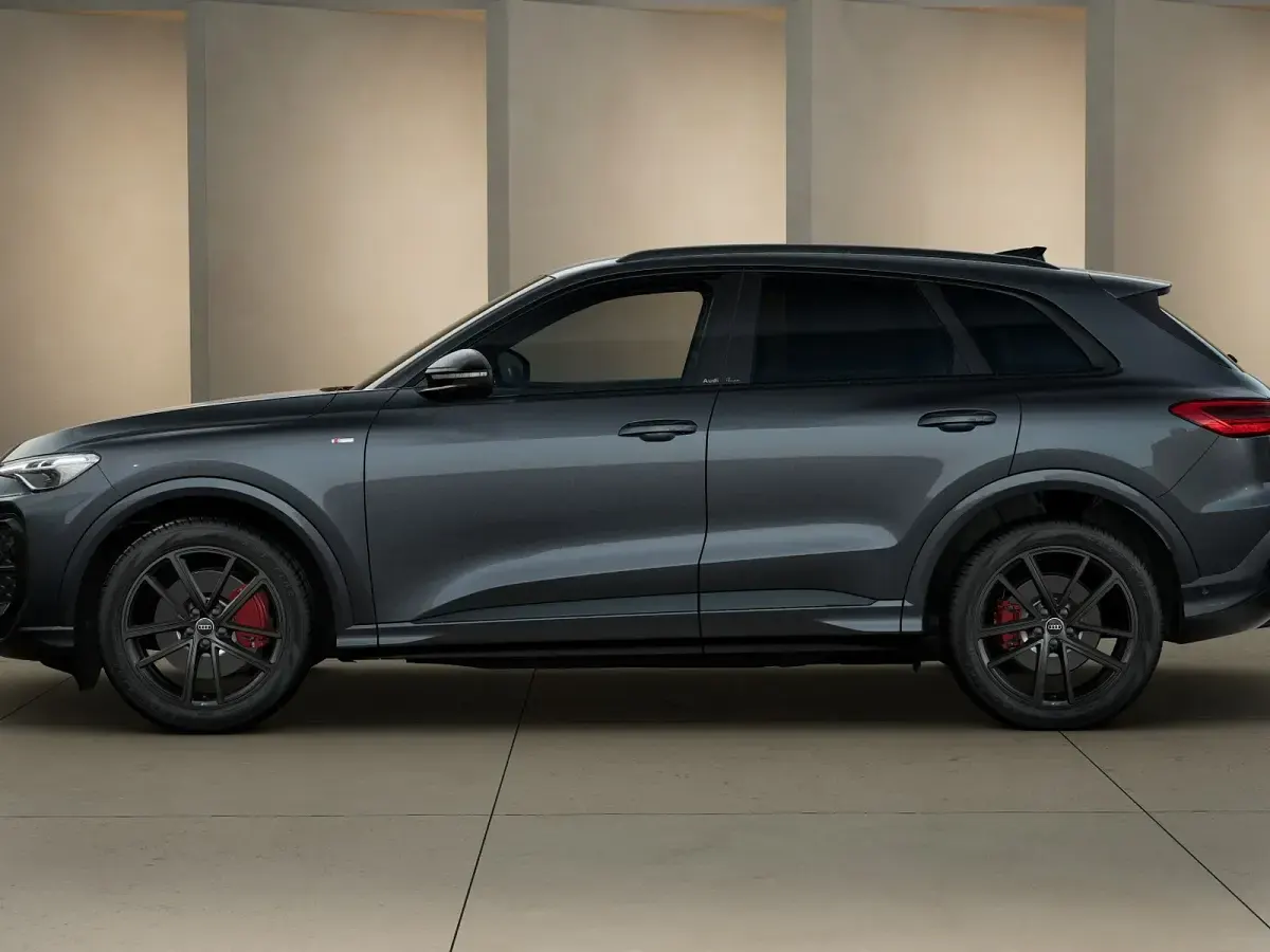 Nuova Audi Q5 Comfort 204 CV (150 kW) 2026 Grigio tambora metallico SUV