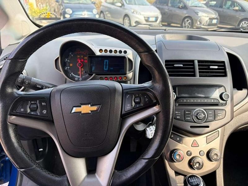 Usata Chevrolet Aveo LTZ 95 CV (69 kW) 2012 Blu Berlina