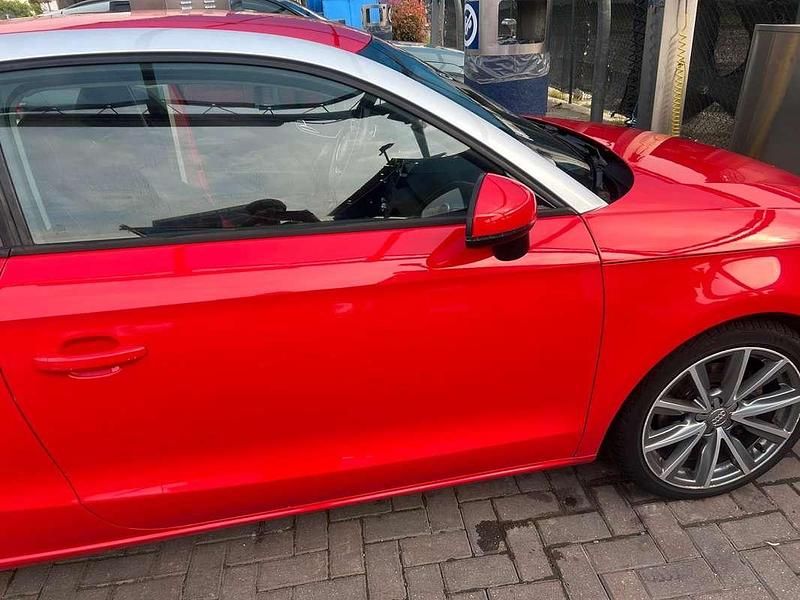 Usata Audi A1 Ambition 105 CV (77 kW) 2010 Rosso Utilitaria